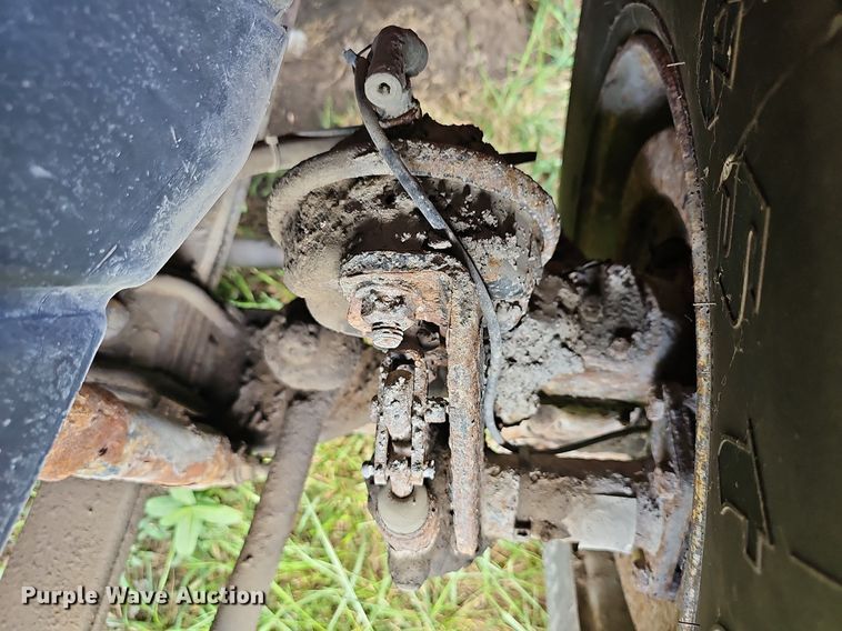 image for item DR5761 2005 International 7300  dump truck