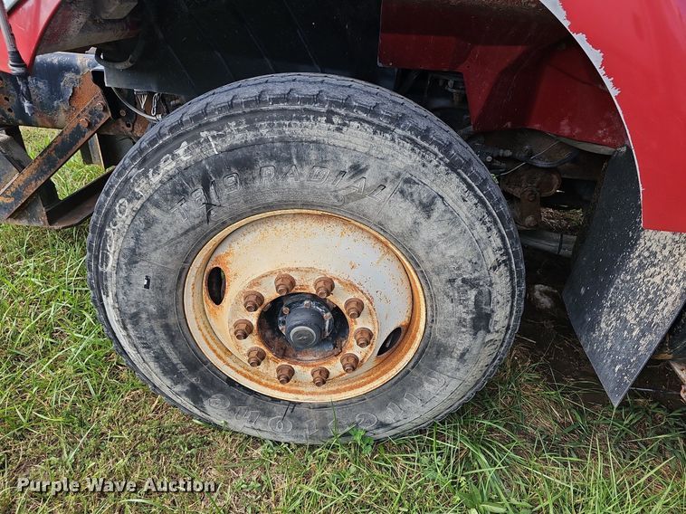 image for item DR5761 2005 International 7300  dump truck