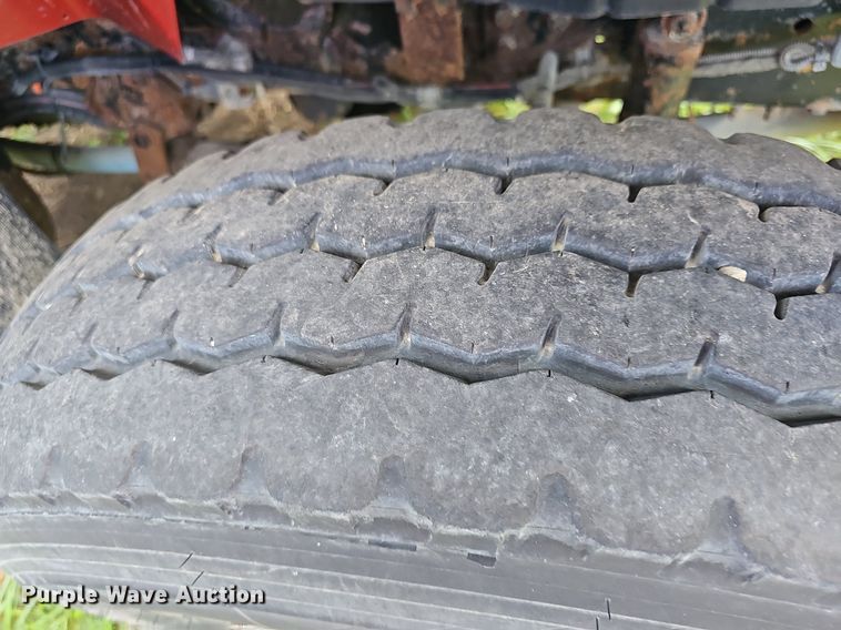 image for item DR5761 2005 International 7300  dump truck