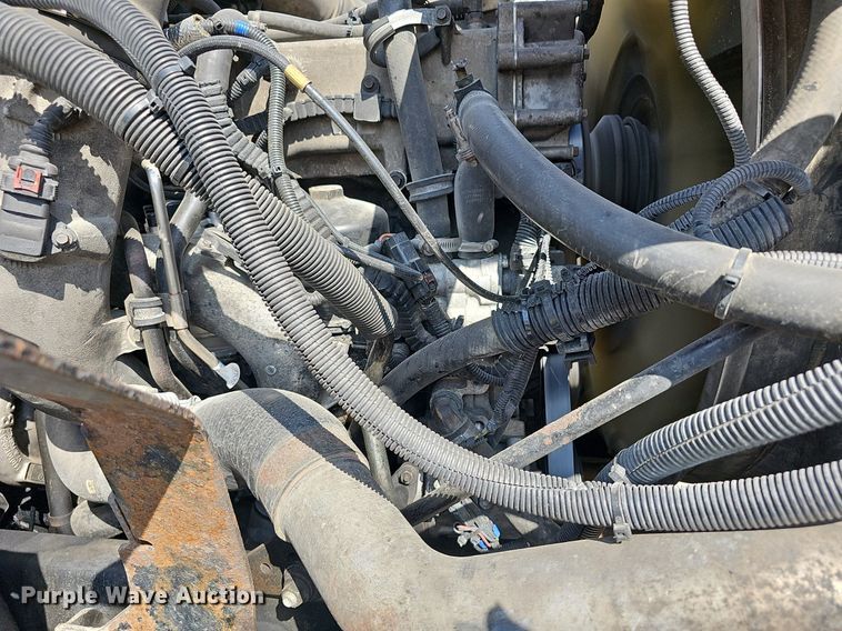 image for item DR5764 2014 International Work Star 7600  vacuum truck