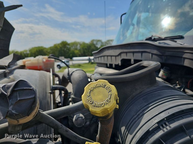 image for item DR5764 2014 International Work Star 7600  vacuum truck