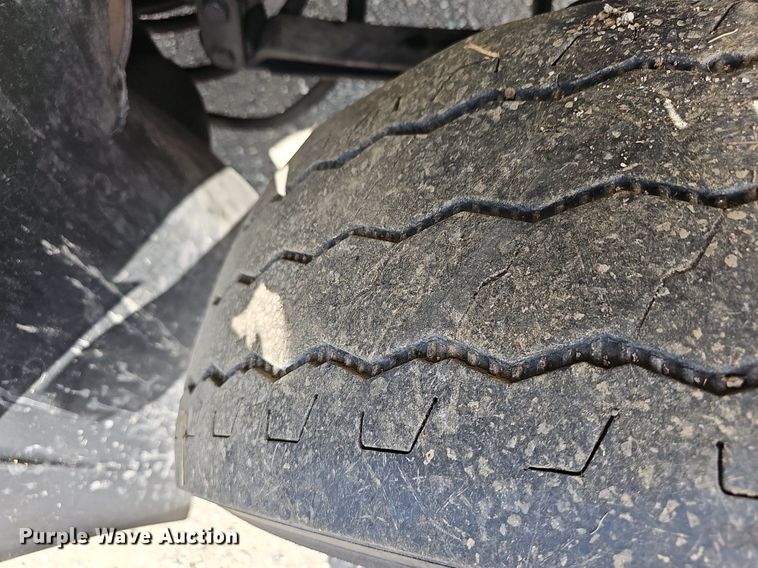 image for item DR5764 2014 International Work Star 7600  vacuum truck