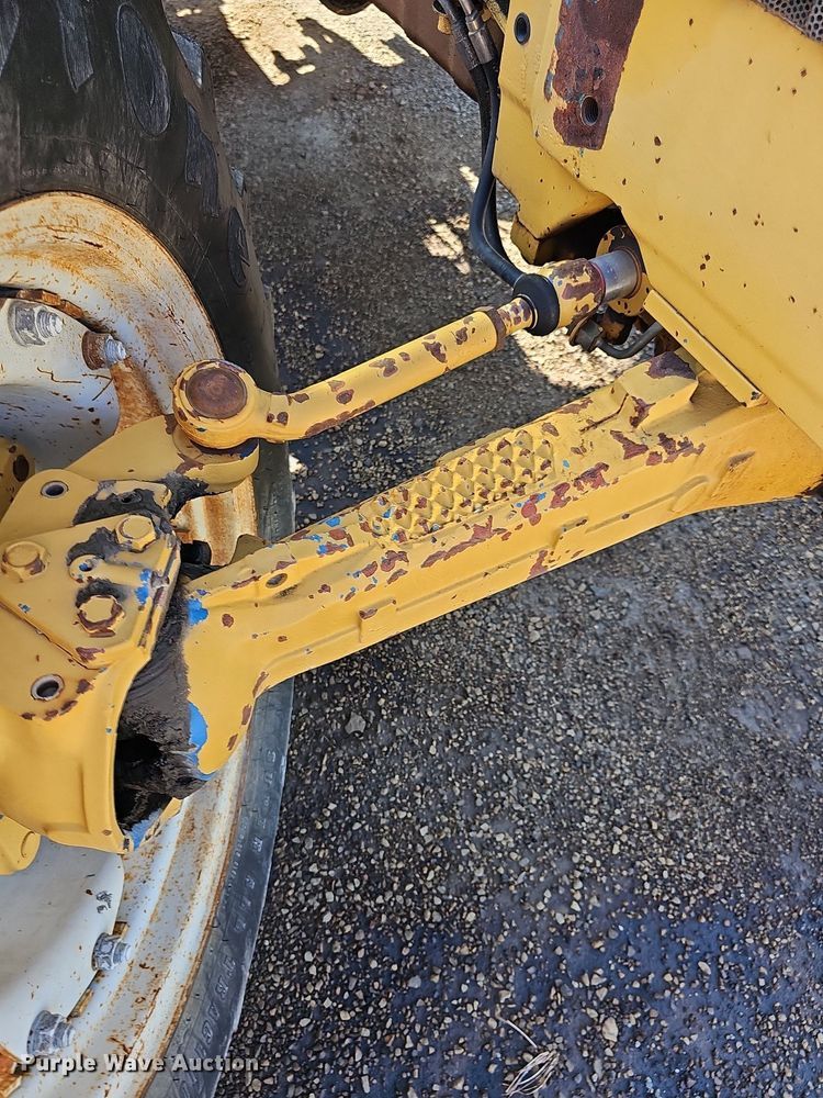 image for item DR5767 1994 Ford 7740 Powerstar SLE Tiger Special  tractor