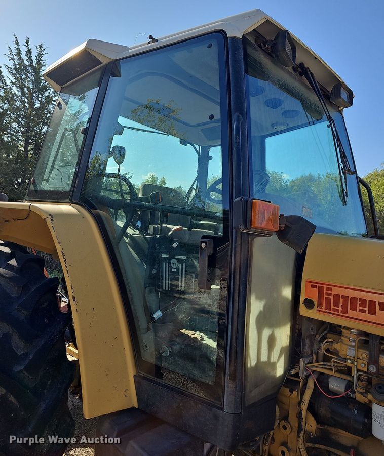 image for item DR5767 1994 Ford 7740 Powerstar SLE Tiger Special  tractor