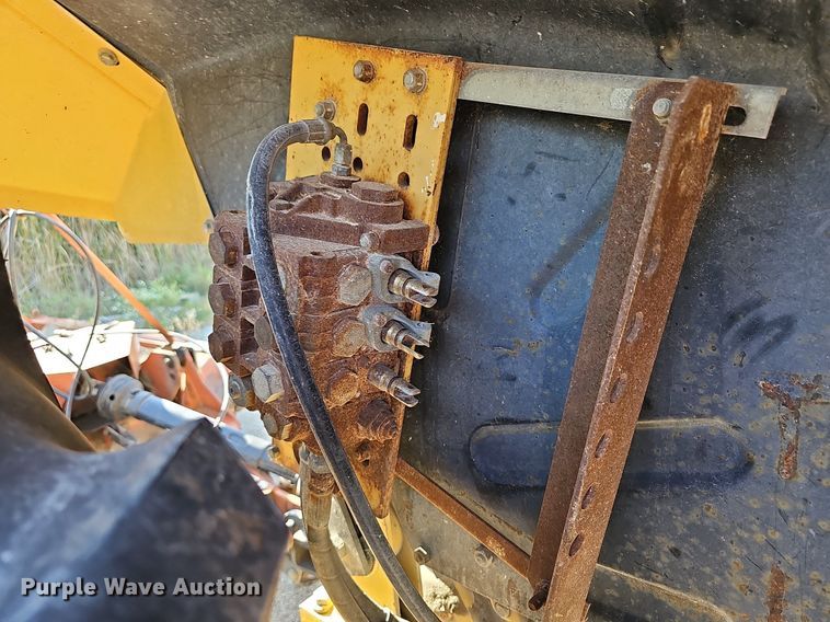 image for item DR5767 1994 Ford 7740 Powerstar SLE Tiger Special  tractor