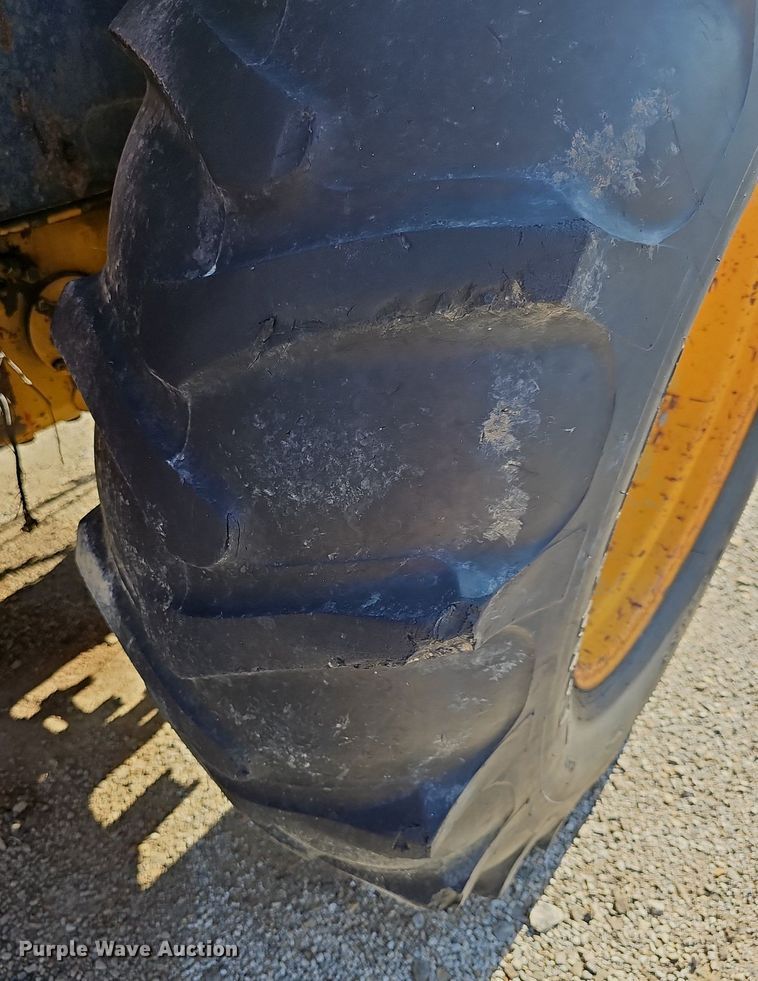 image for item DR5767 1994 Ford 7740 Powerstar SLE Tiger Special  tractor