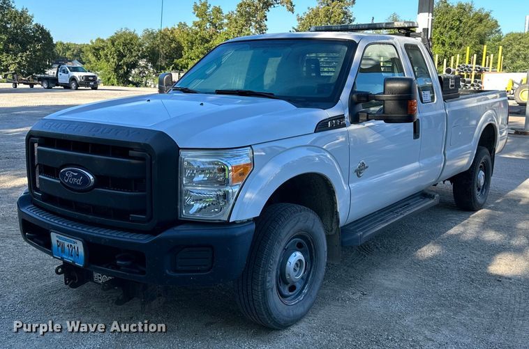 image for item DS2229 2016 Ford F350 Super Duty  SuperCab pickup truck