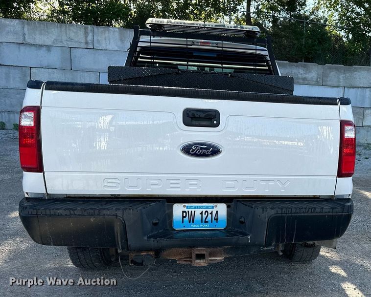 image for item DS2229 2016 Ford F350 Super Duty  SuperCab pickup truck