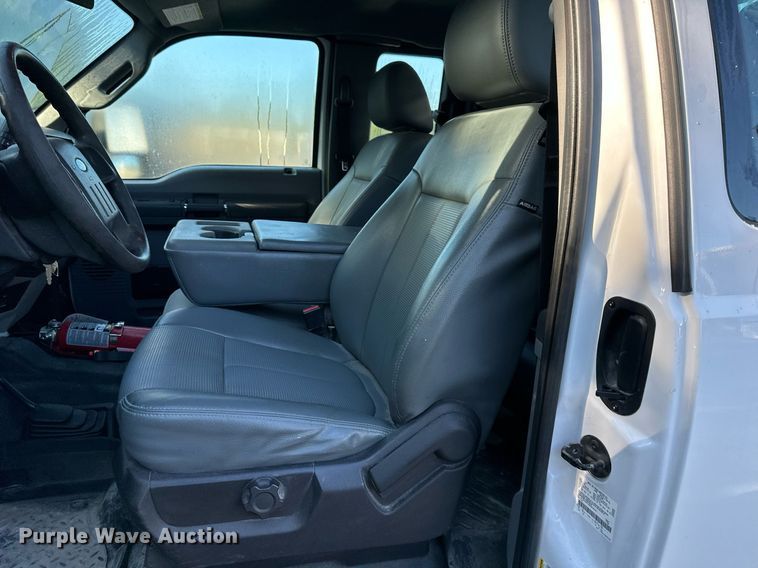 image for item DS2229 2016 Ford F350 Super Duty  SuperCab pickup truck