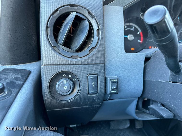 image for item DS2229 2016 Ford F350 Super Duty  SuperCab pickup truck