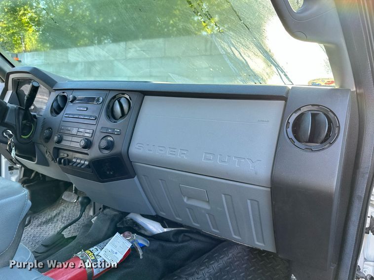 image for item DS2229 2016 Ford F350 Super Duty  SuperCab pickup truck