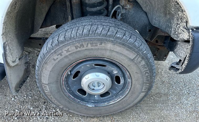 image for item DS2229 2016 Ford F350 Super Duty  SuperCab pickup truck