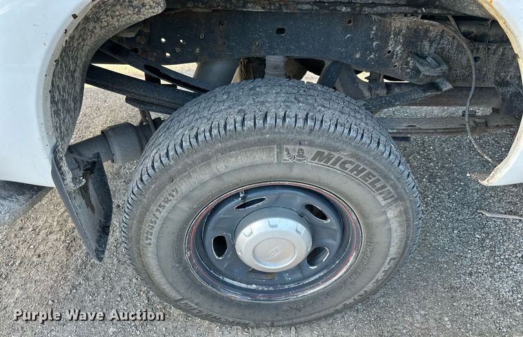 image for item DS2229 2016 Ford F350 Super Duty  SuperCab pickup truck