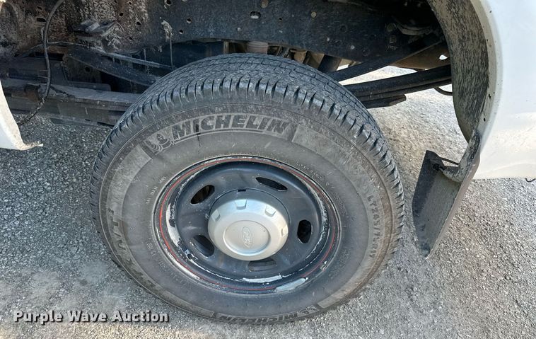 image for item DS2229 2016 Ford F350 Super Duty  SuperCab pickup truck