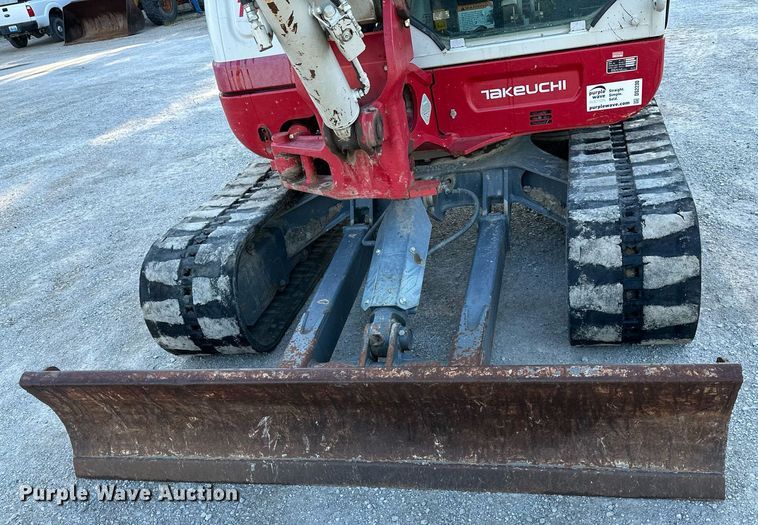 image for item DS2230 2016 Takeuchi TB260  mini excavator