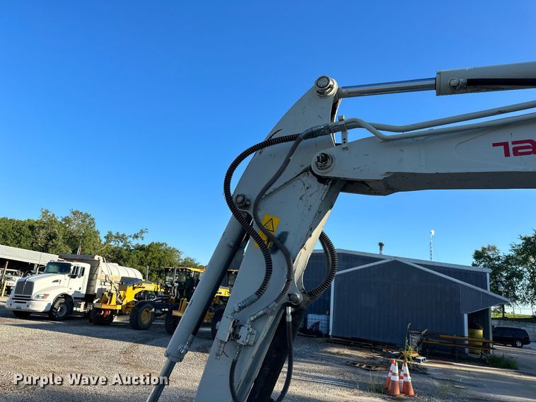 image for item DS2230 2016 Takeuchi TB260  mini excavator