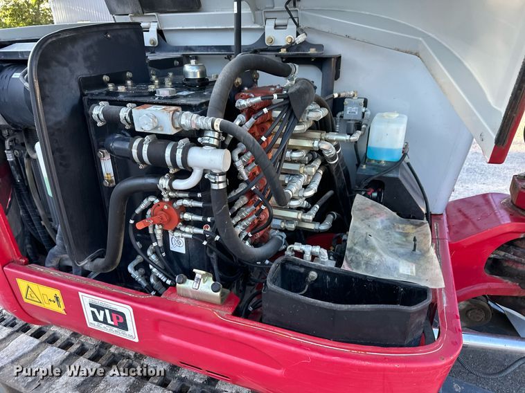 image for item DS2230 2016 Takeuchi TB260  mini excavator