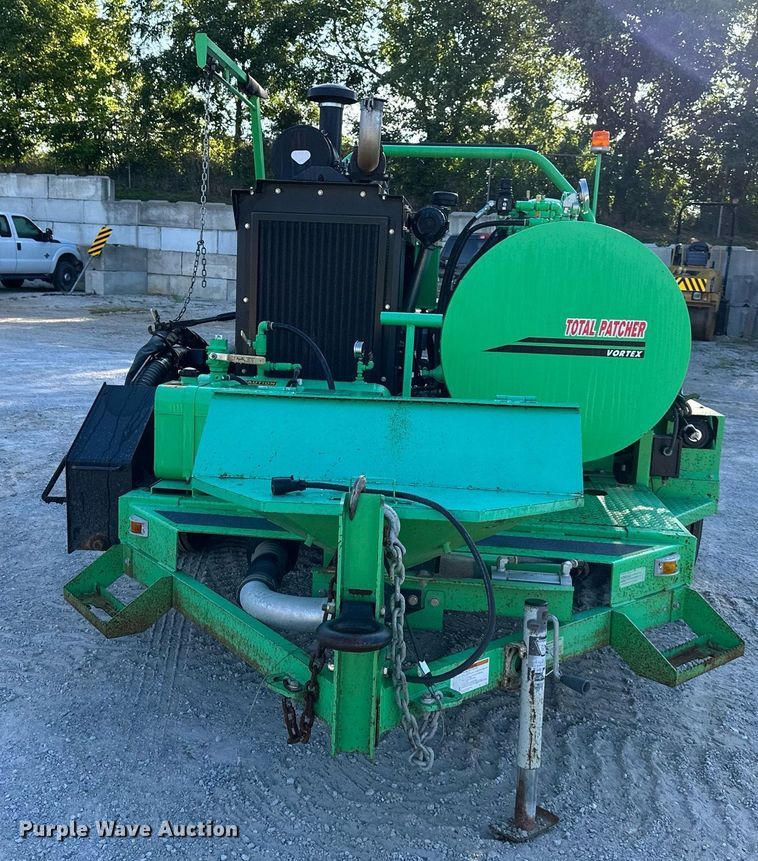 image for item DS2231 2018 Total Patcher Vortex  pot hole patcher