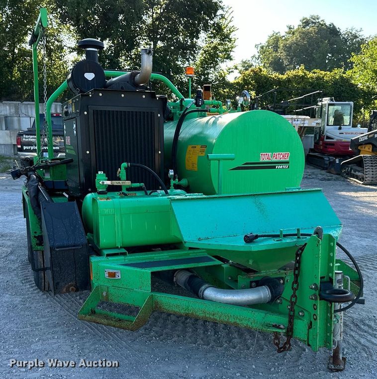 image for item DS2231 2018 Total Patcher Vortex  pot hole patcher