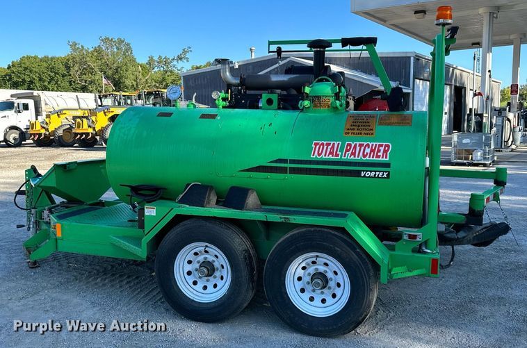 image for item DS2231 2018 Total Patcher Vortex  pot hole patcher