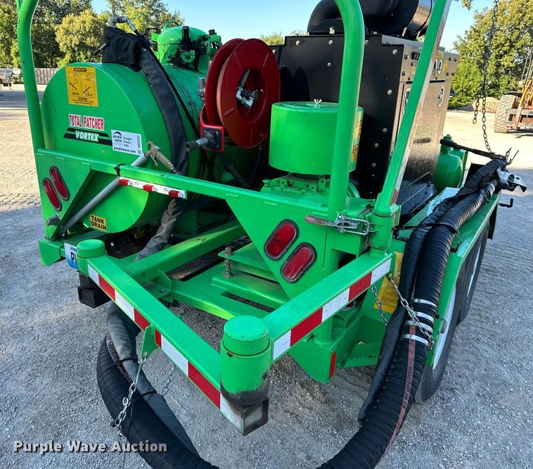 image for item DS2231 2018 Total Patcher Vortex  pot hole patcher