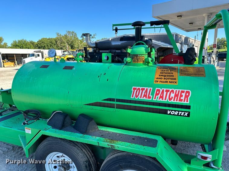 image for item DS2231 2018 Total Patcher Vortex  pot hole patcher