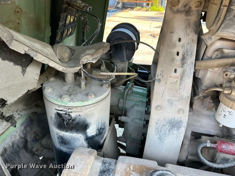 image for item DS2232 Sullair 185DPQ-JD  air compressor