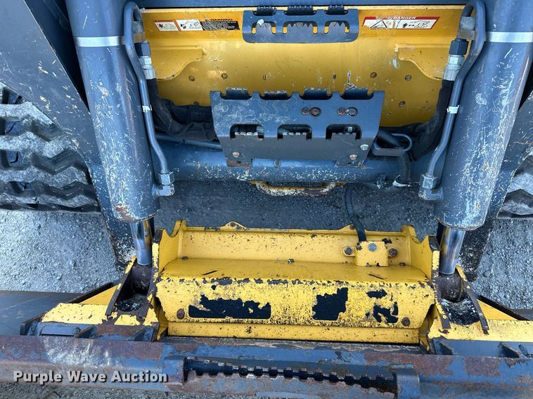 image for item DS2233 2017 John Deere 331G  tracked skid steer loader