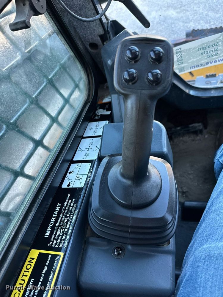 image for item DS2233 2017 John Deere 331G  tracked skid steer loader