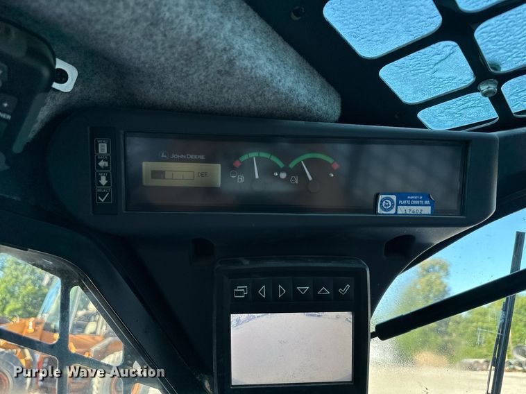 image for item DS2233 2017 John Deere 331G  tracked skid steer loader