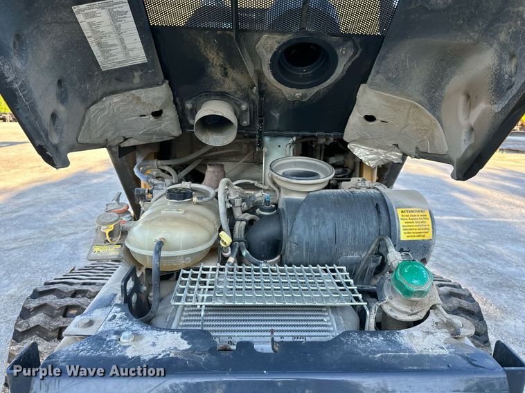 image for item DS2233 2017 John Deere 331G  tracked skid steer loader