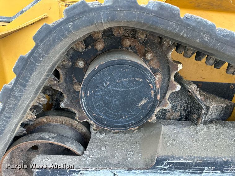 image for item DS2233 2017 John Deere 331G  tracked skid steer loader