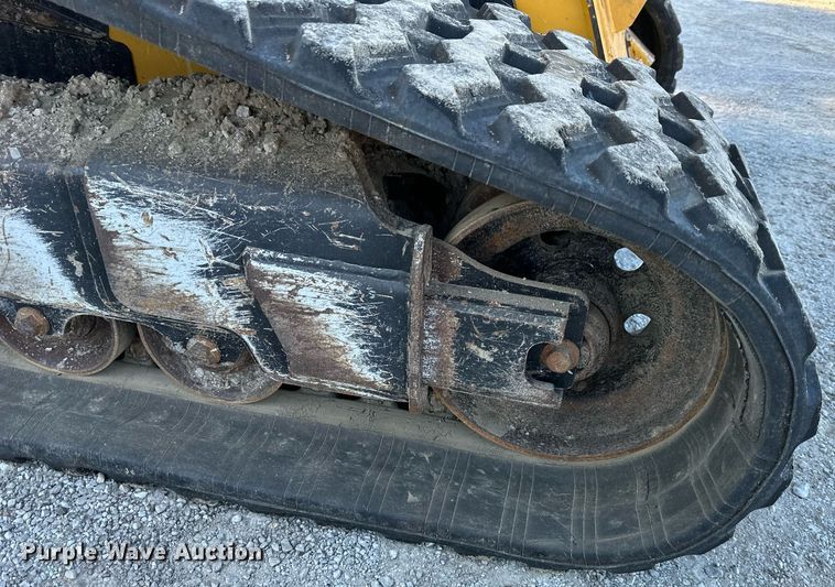 image for item DS2233 2017 John Deere 331G  tracked skid steer loader