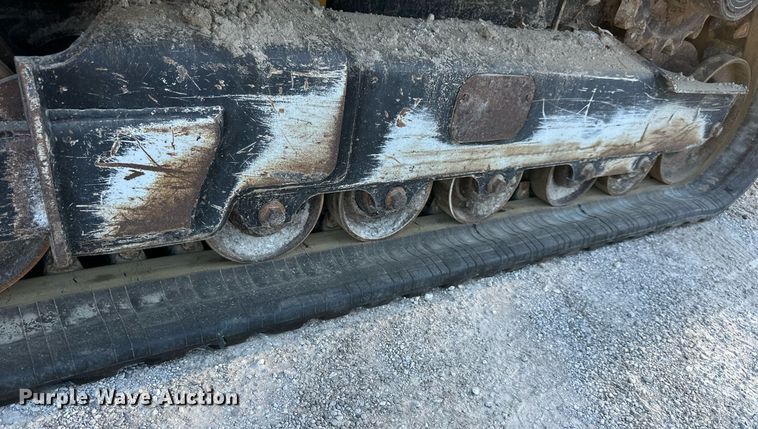 image for item DS2233 2017 John Deere 331G  tracked skid steer loader