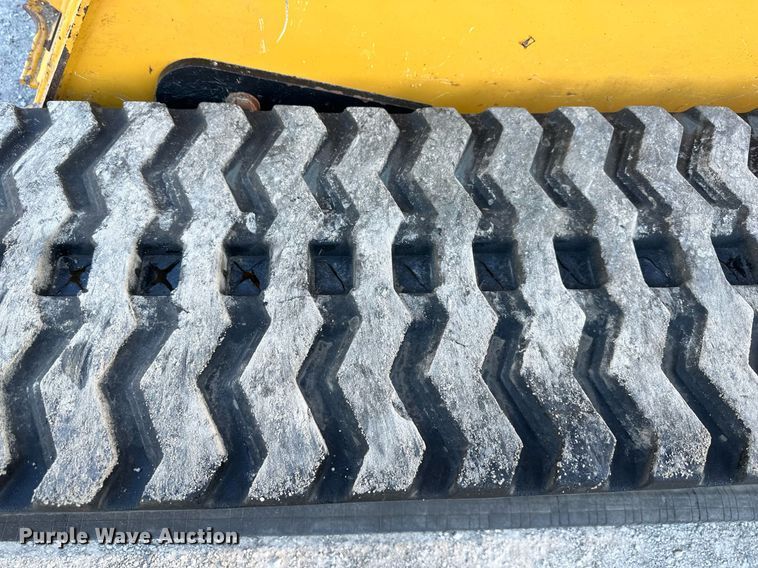 image for item DS2233 2017 John Deere 331G  tracked skid steer loader
