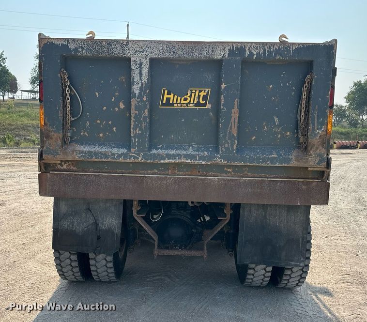 image for item DS2295 2014 Freightliner 114SD  dump truck