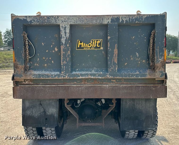 image for item DS2295 2014 Freightliner 114SD  dump truck