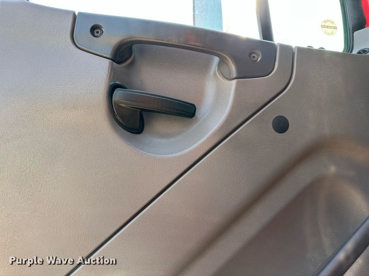 image for item DS2295 2014 Freightliner 114SD  dump truck