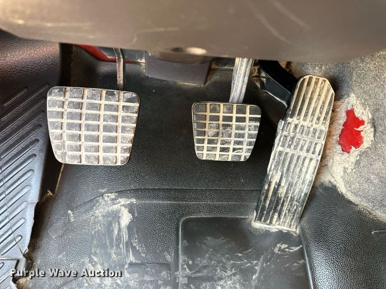 image for item DS2295 2014 Freightliner 114SD  dump truck