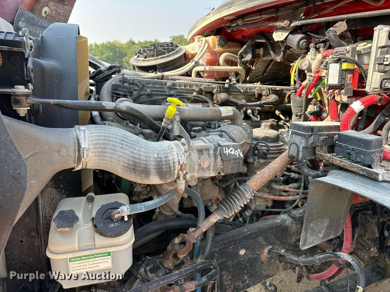 image for item DS2295 2014 Freightliner 114SD  dump truck