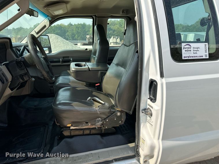 image for item DS2296 2009 Ford F250 Super Duty XL  SuperCab pickup truck