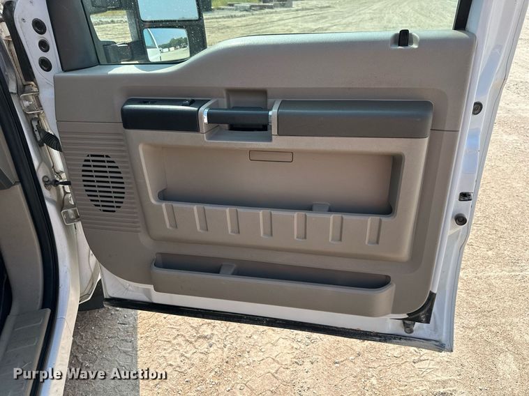 image for item DS2296 2009 Ford F250 Super Duty XL  SuperCab pickup truck