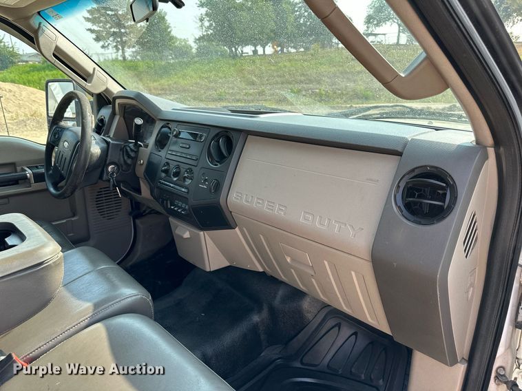 image for item DS2296 2009 Ford F250 Super Duty XL  SuperCab pickup truck