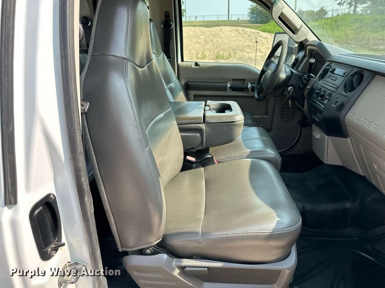 image for item DS2296 2009 Ford F250 Super Duty XL  SuperCab pickup truck