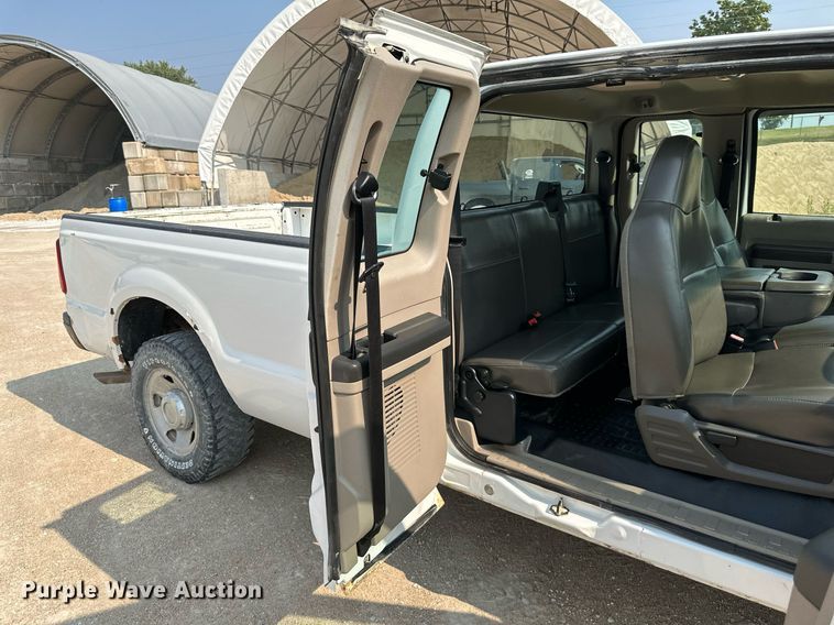 image for item DS2296 2009 Ford F250 Super Duty XL  SuperCab pickup truck