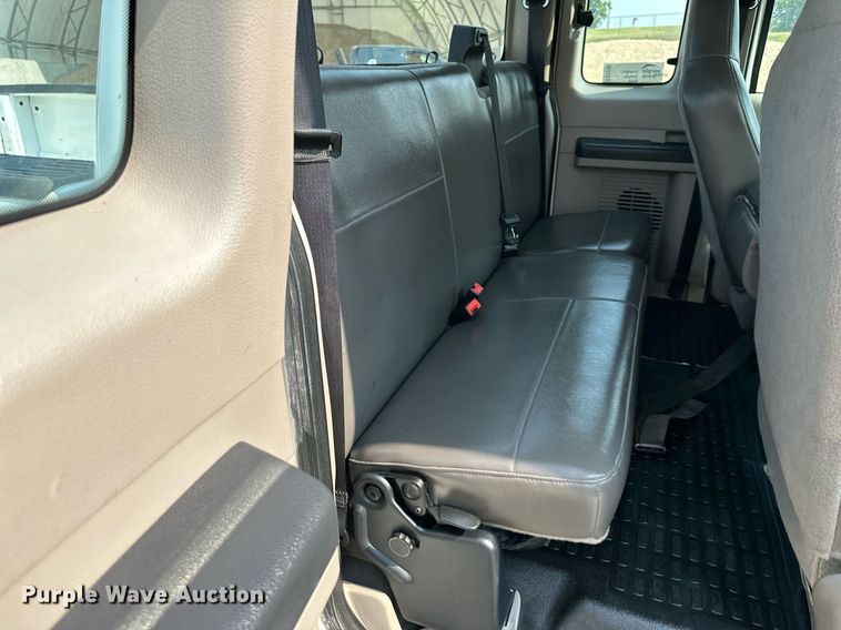 image for item DS2296 2009 Ford F250 Super Duty XL  SuperCab pickup truck