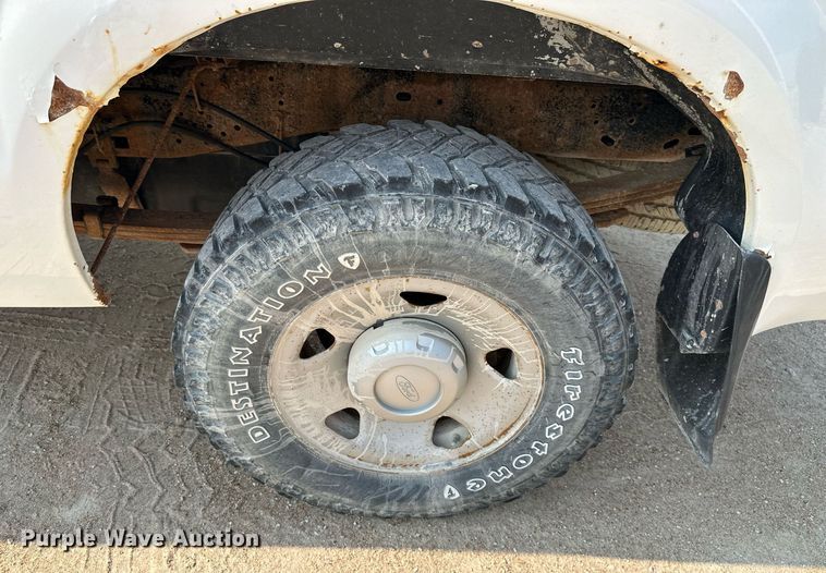 image for item DS2296 2009 Ford F250 Super Duty XL  SuperCab pickup truck