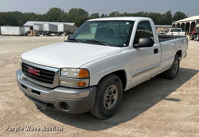 image for item DS2297 2004 GMC Sierra 1500  pickup truck