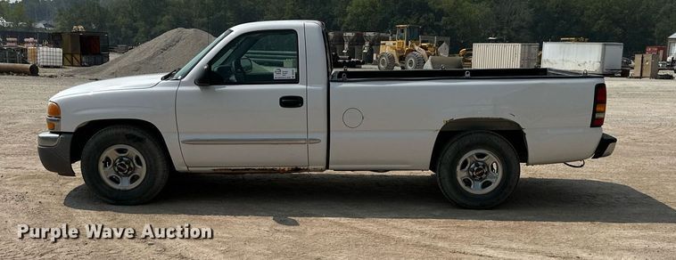 image for item DS2297 2004 GMC Sierra 1500  pickup truck