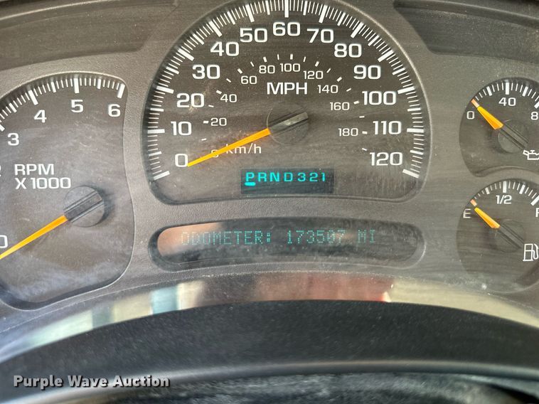 image for item DS2297 2004 GMC Sierra 1500  pickup truck